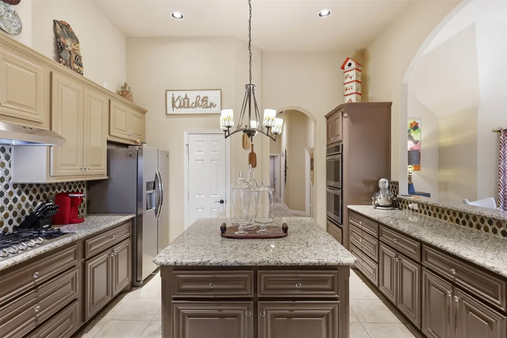 186 Las Colinas Trail Cross Roads, TX 76227