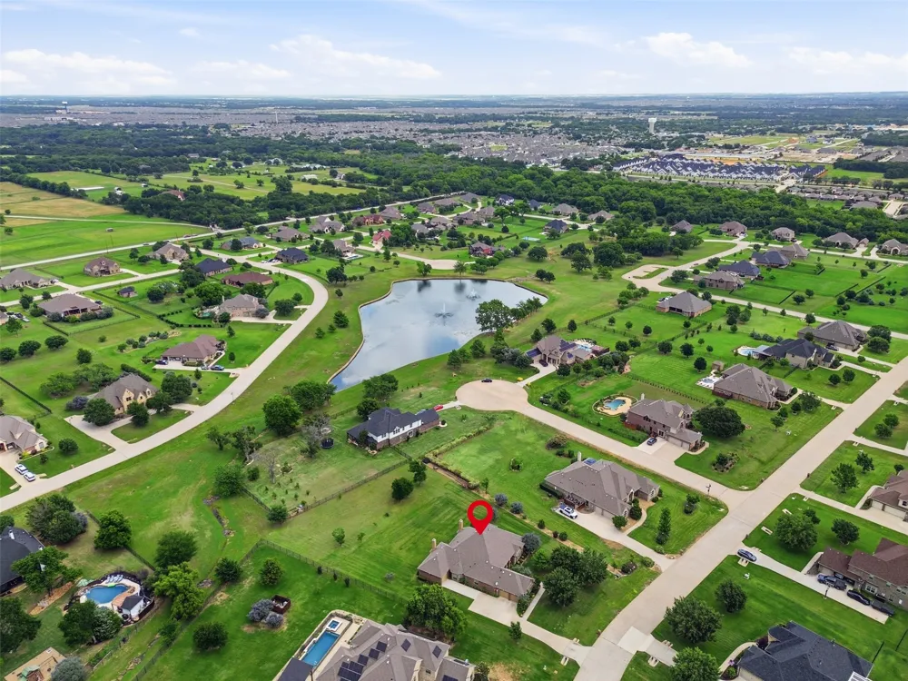 186 Las Colinas Trail Cross Roads, TX 76227