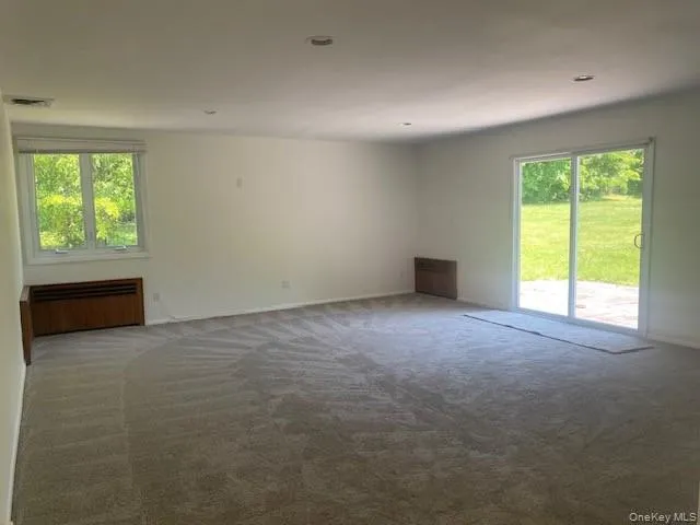 27 Martin Court Great Neck, NY 11024