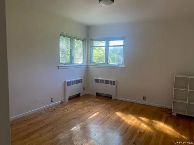 27 Martin Court Great Neck, NY 11024