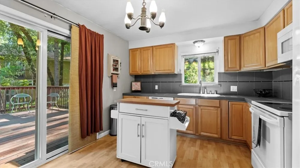 9 Apple Hill Circle Berry Creek, CA 95916