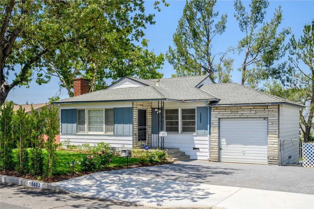 10603 Fernglen Avenue