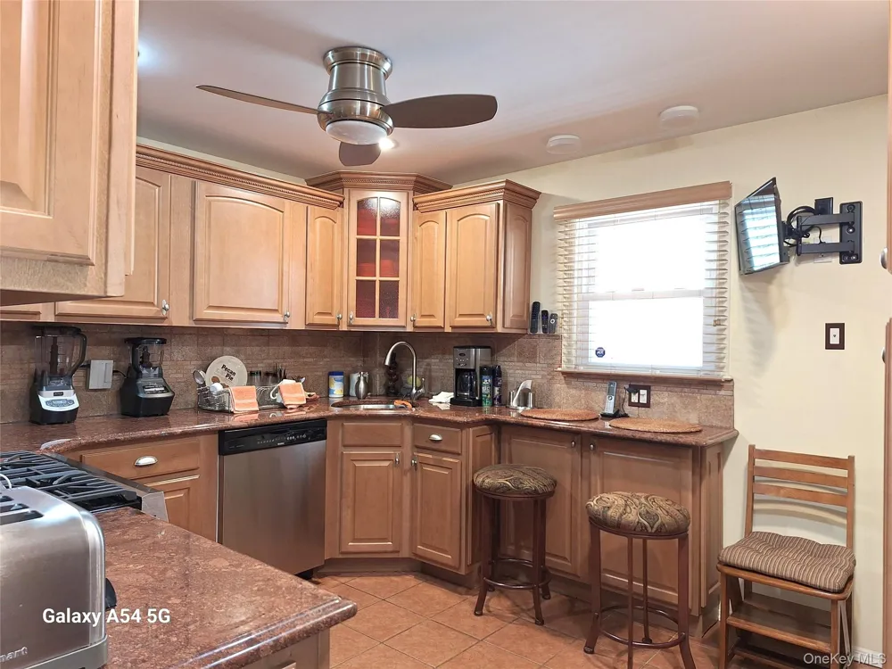 85-46 96th Street Woodhaven, NY 11421