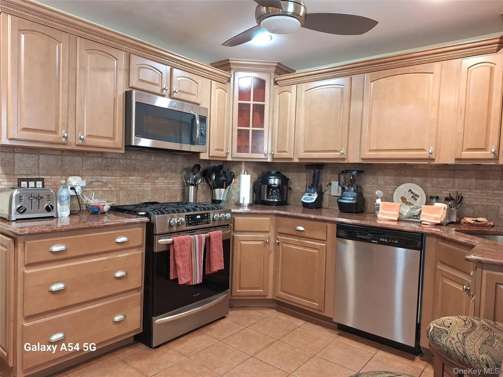 85-46 96th Street Woodhaven, NY 11421