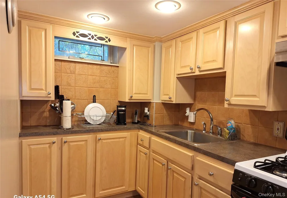 85-46 96th Street Woodhaven, NY 11421