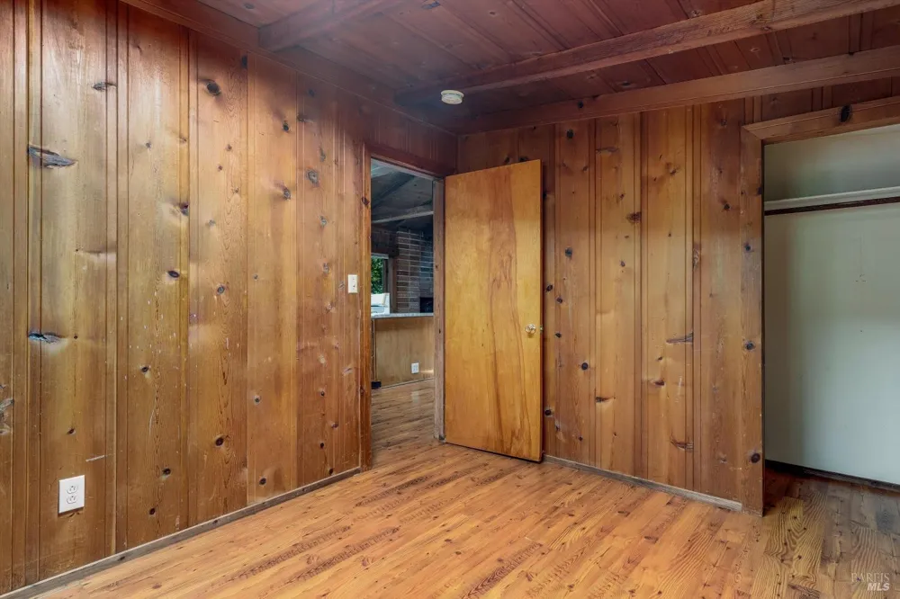 11075 Dell Avenue Forestville, CA 95436