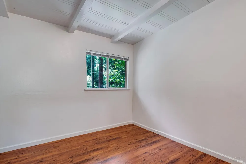 11075 Dell Avenue Forestville, CA 95436