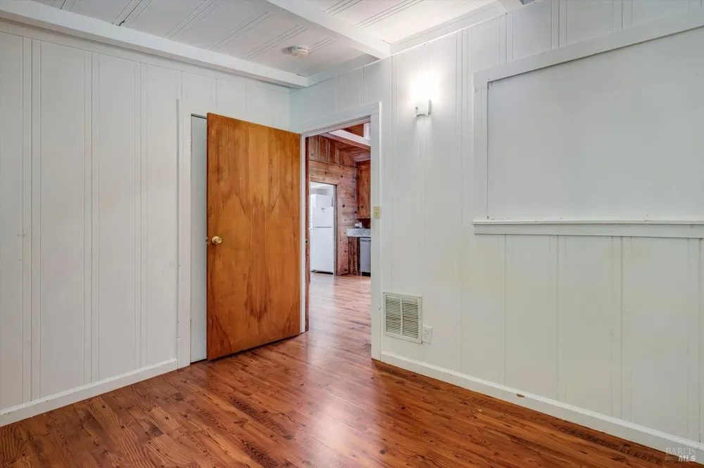 11075 Dell Avenue Forestville, CA 95436