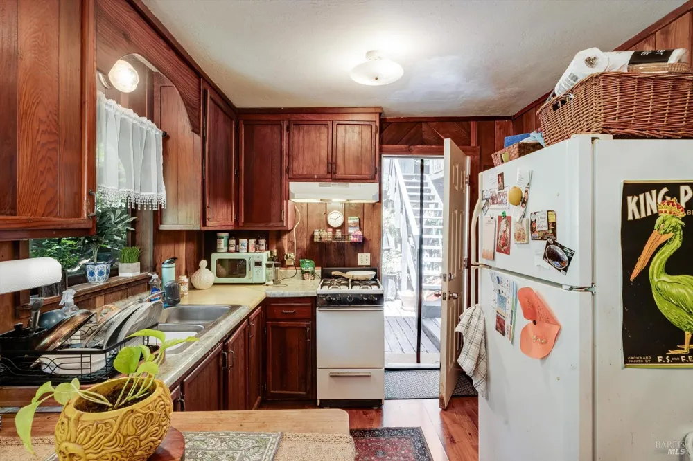 11075 Dell Avenue Forestville, CA 95436