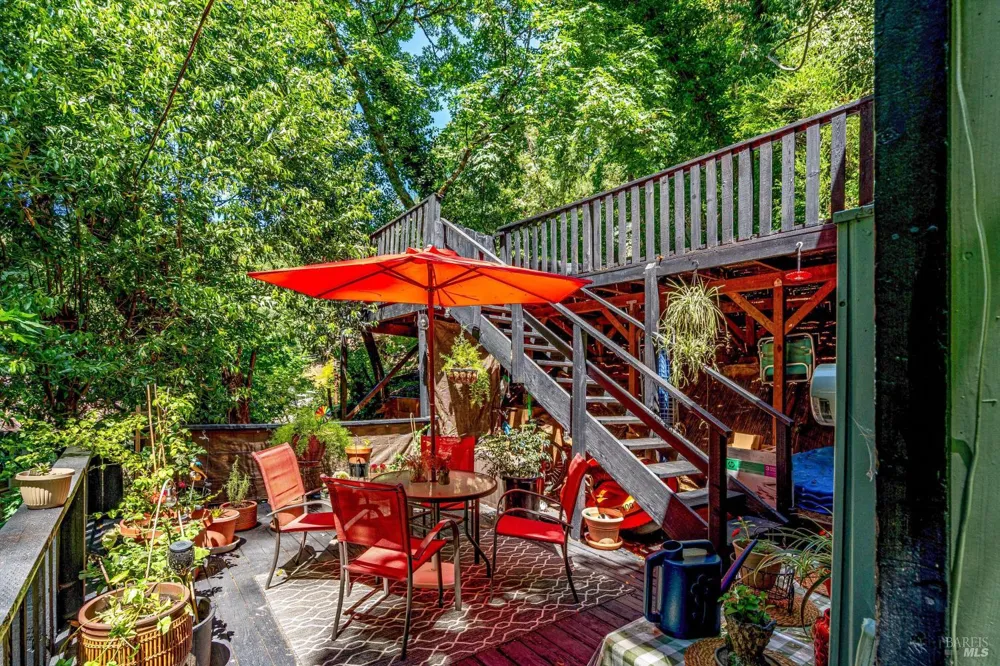 11075 Dell Avenue Forestville, CA 95436