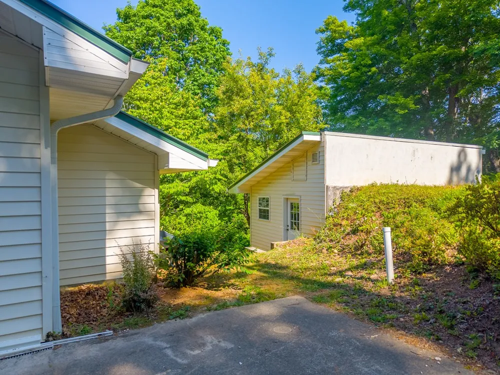 PANTHER CREEK DEV Almond, NC 28702