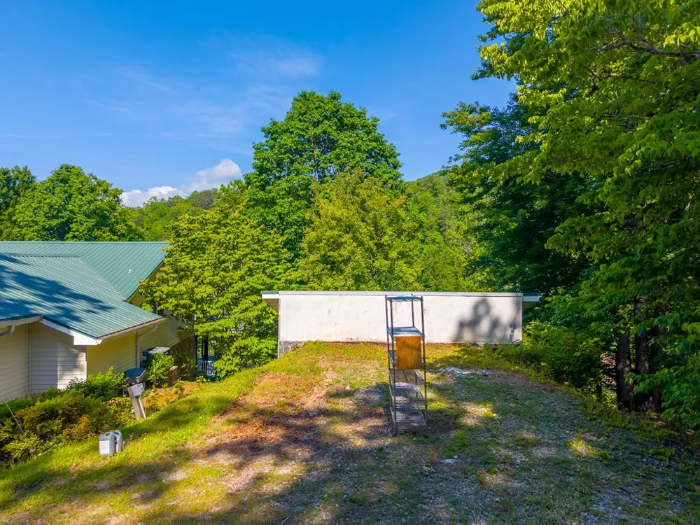 PANTHER CREEK DEV Almond, NC 28702