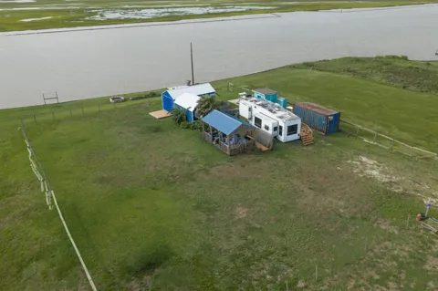 983 Canal Drive