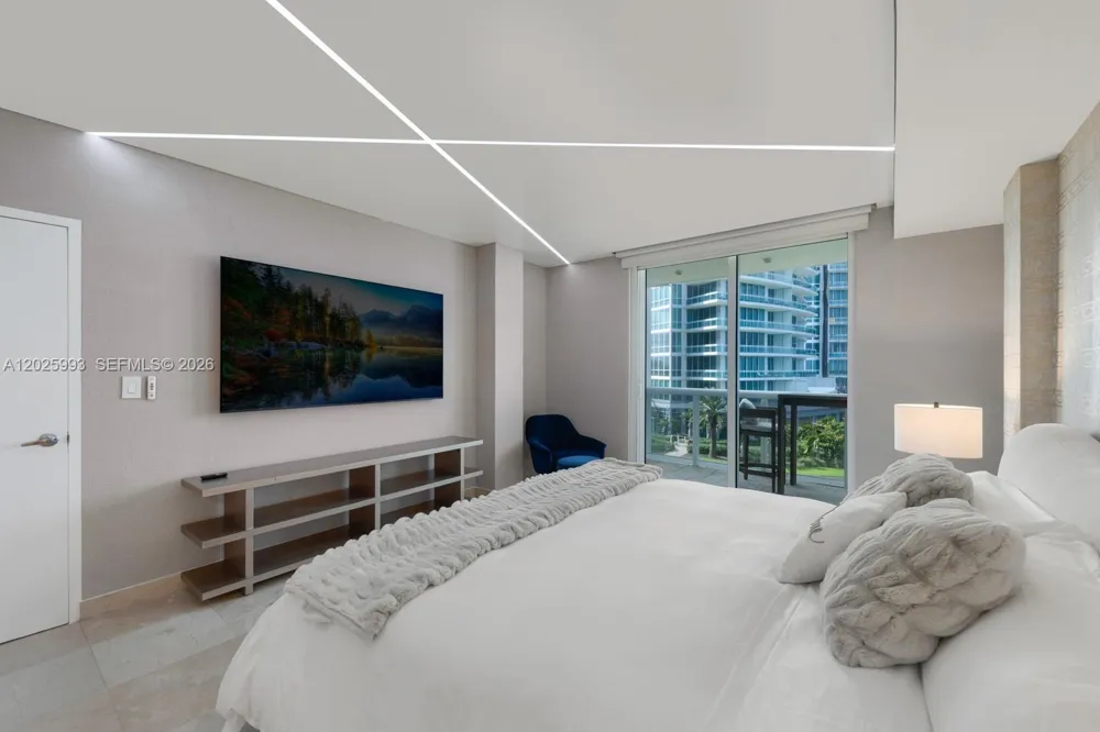 10275 Collins Ave #507 Bal Harbour, FL 33154