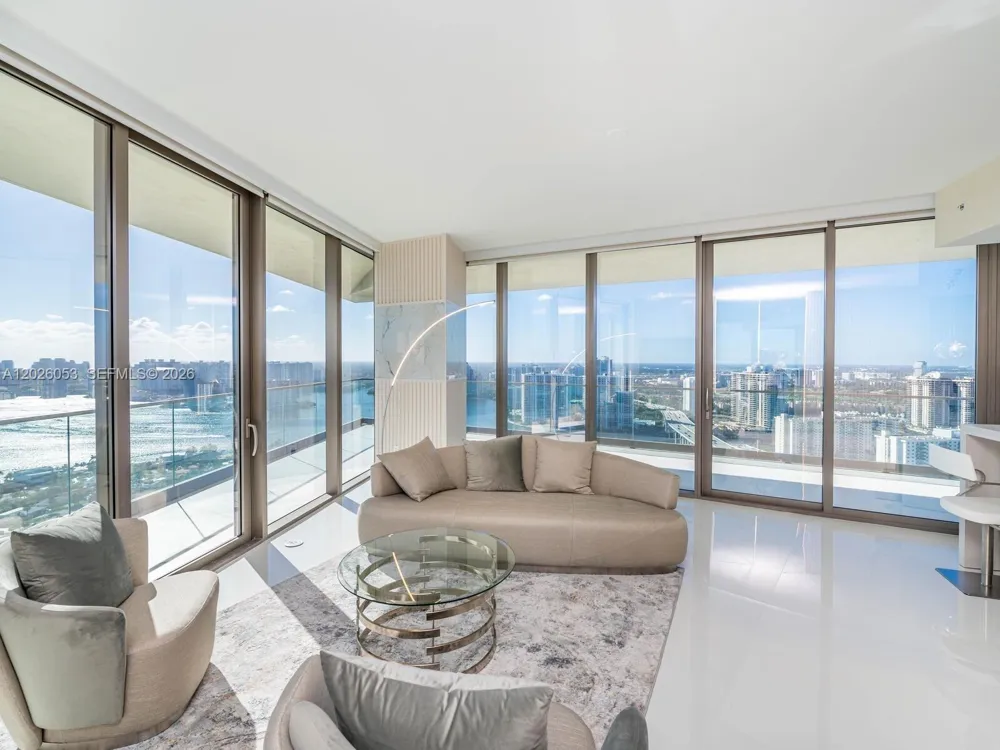 18975 Collins Ave #3105 Sunny Isles Beach, FL 33160