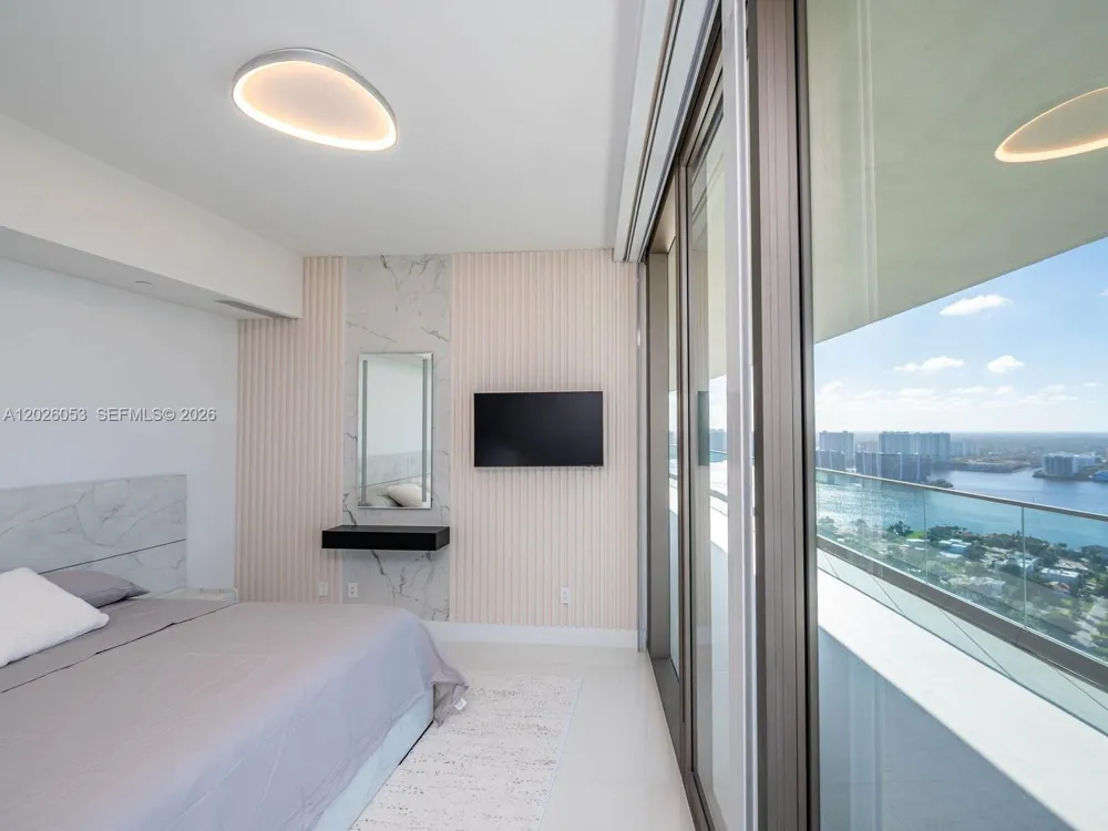 18975 Collins Ave #3105 Sunny Isles Beach, FL 33160