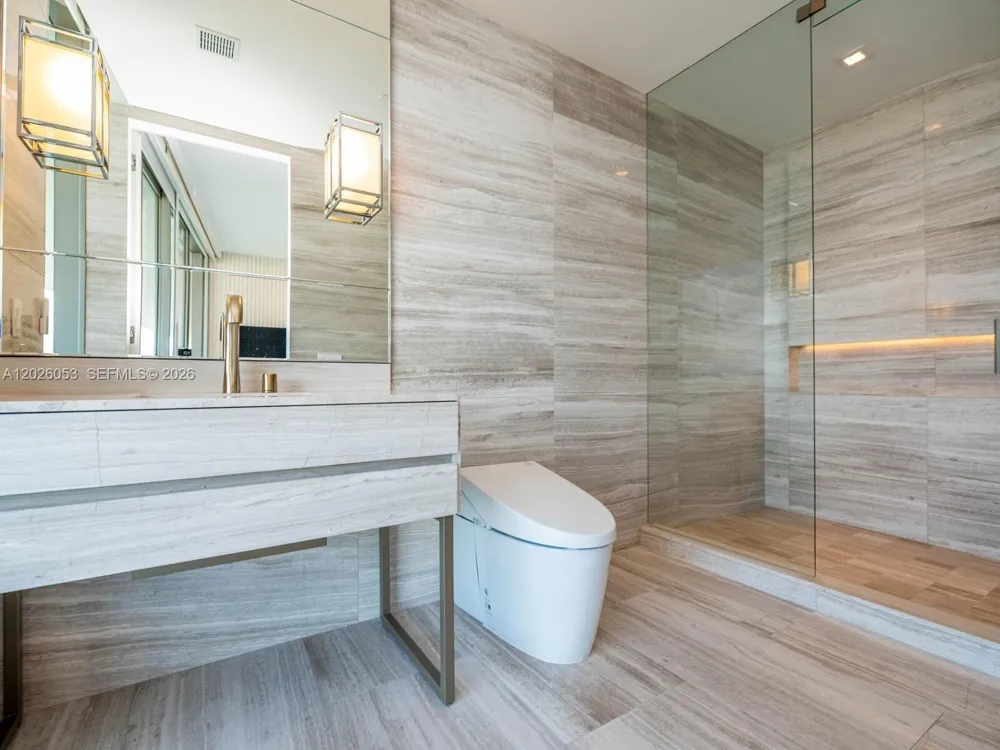 18975 Collins Ave #3105 Sunny Isles Beach, FL 33160