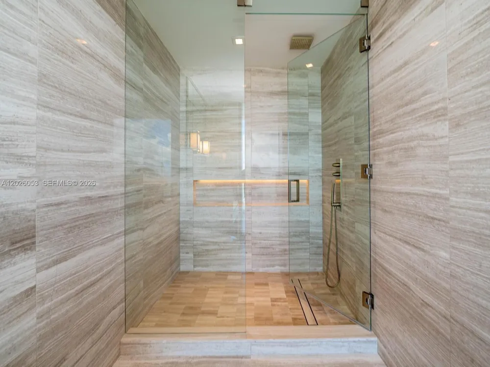 18975 Collins Ave #3105 Sunny Isles Beach, FL 33160