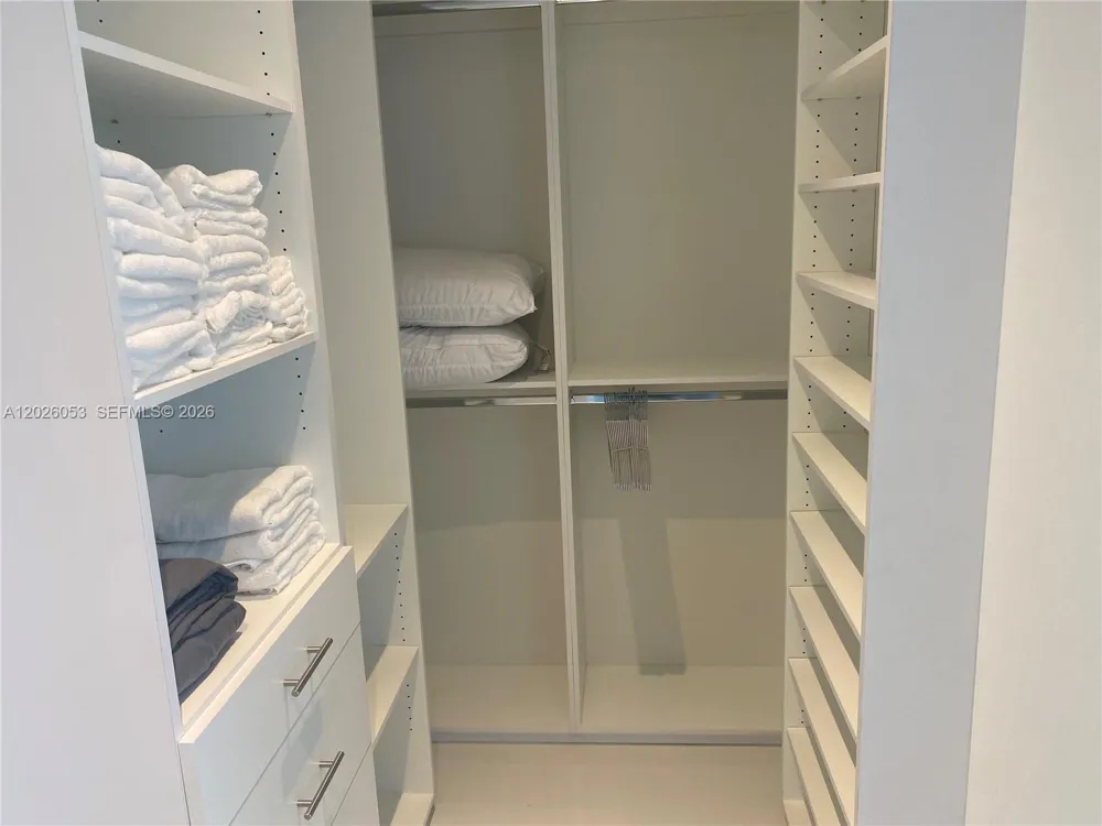 18975 Collins Ave #3105 Sunny Isles Beach, FL 33160