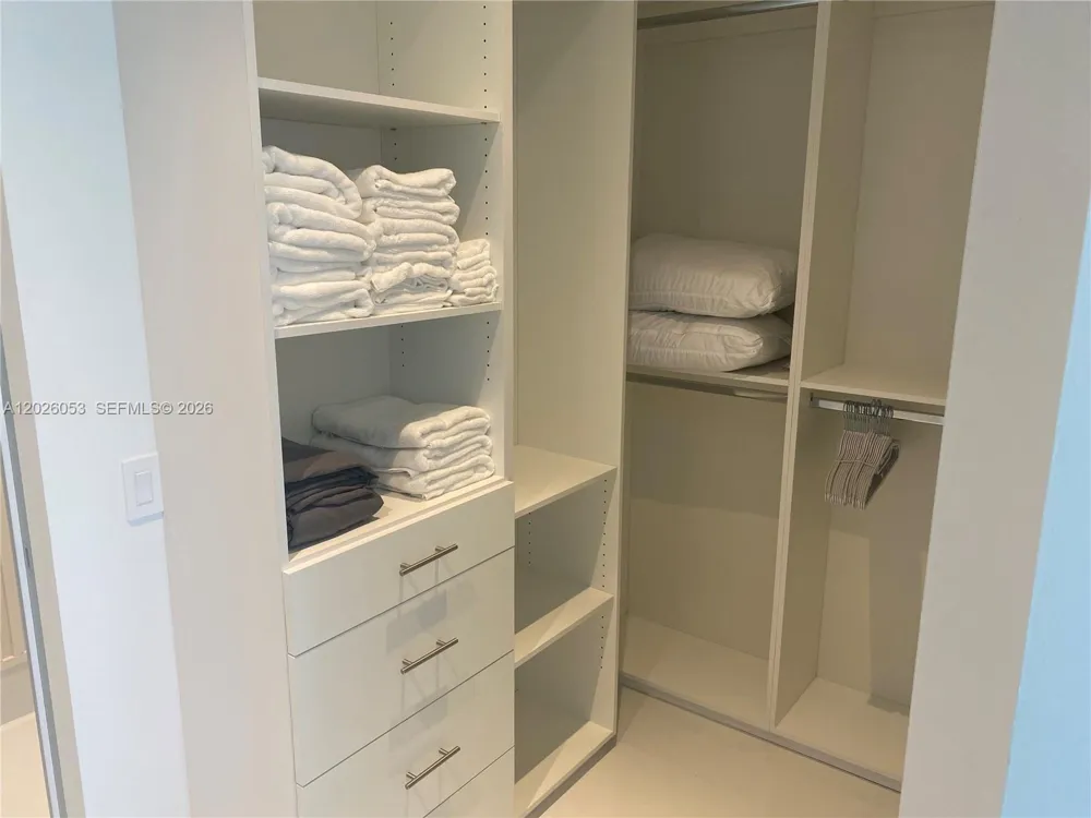 18975 Collins Ave #3105 Sunny Isles Beach, FL 33160