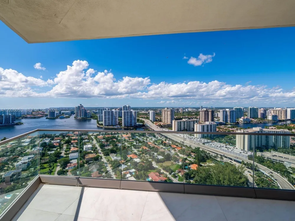 18975 Collins Ave #3105 Sunny Isles Beach, FL 33160