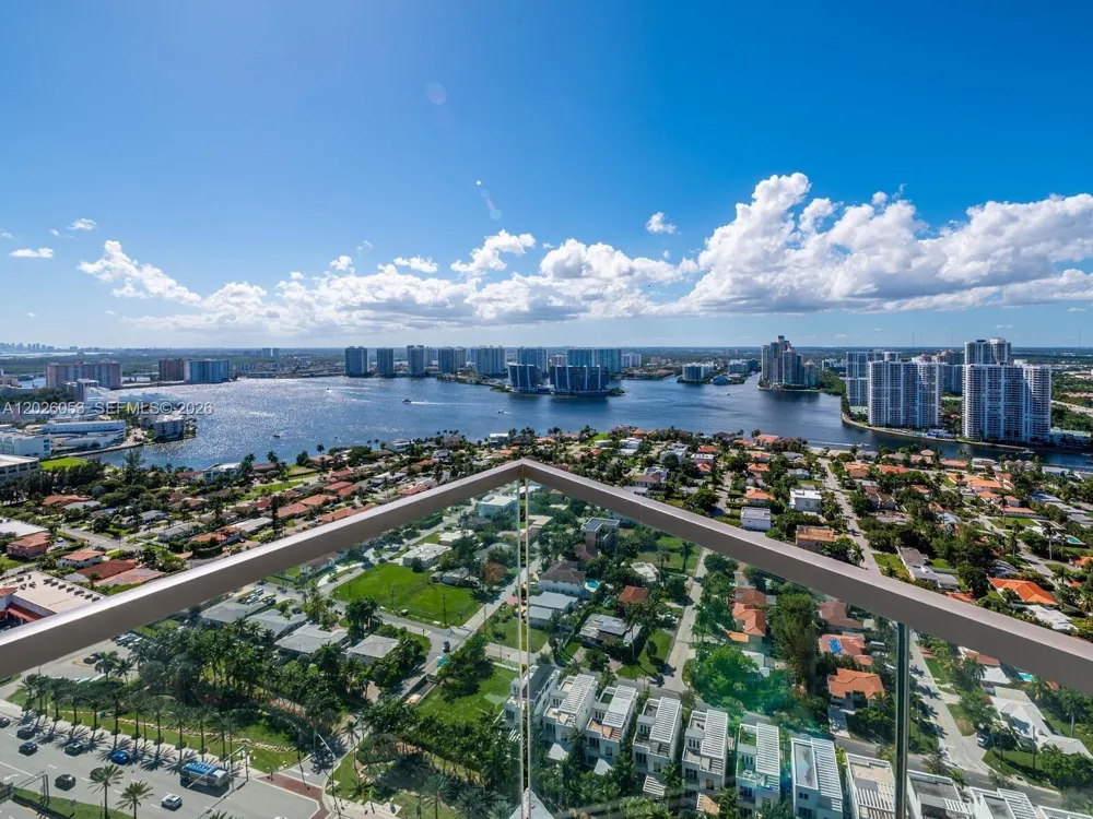 18975 Collins Ave #3105 Sunny Isles Beach, FL 33160