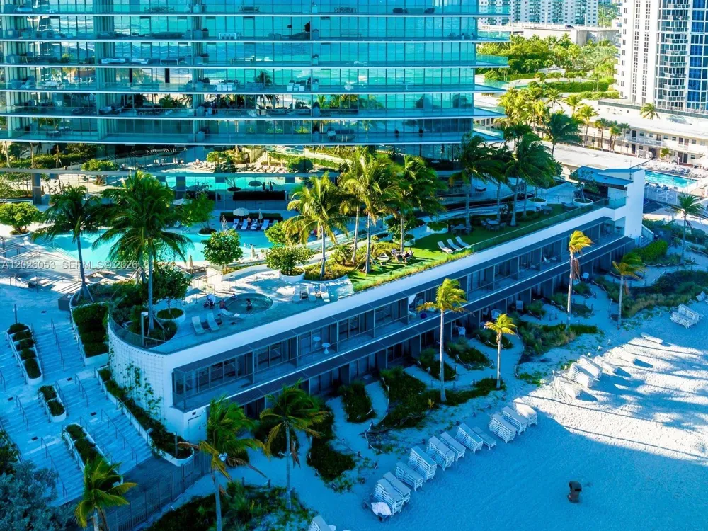18975 Collins Ave #3105 Sunny Isles Beach, FL 33160