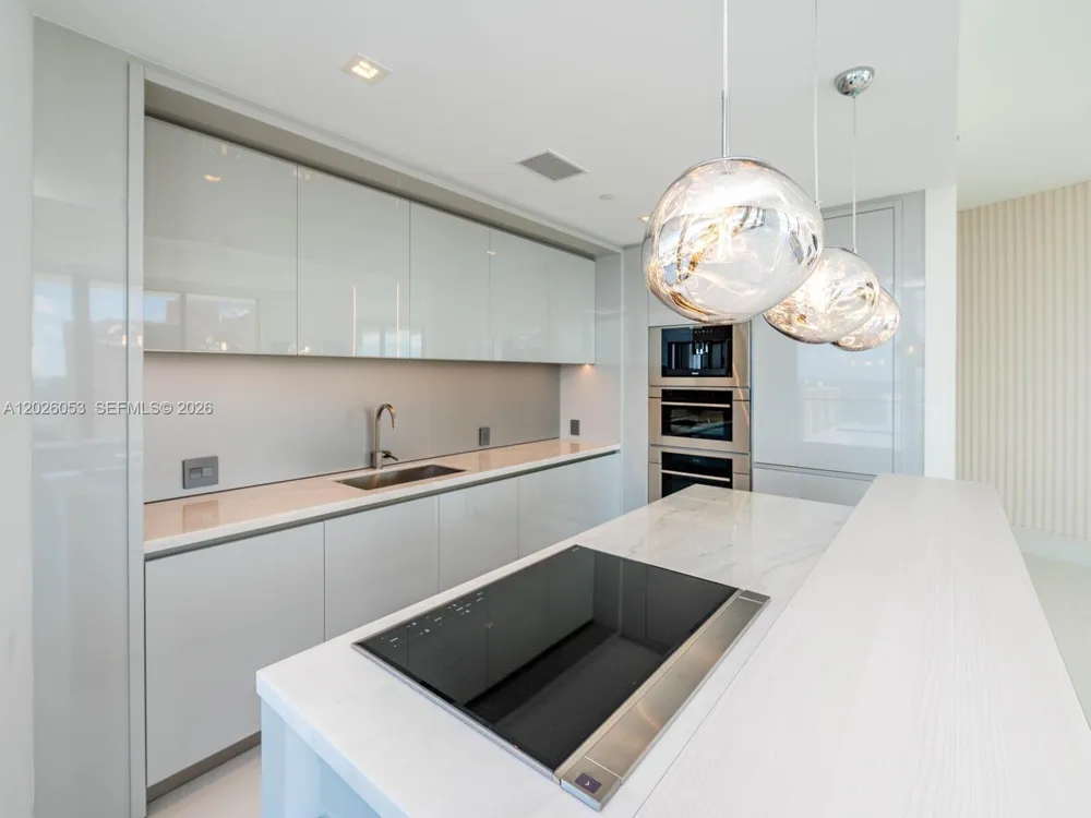 18975 Collins Ave #3105 Sunny Isles Beach, FL 33160