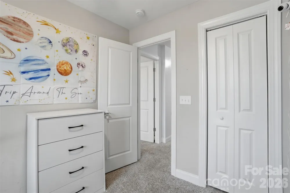 1629 Oak Leaf Drive Hickory, NC 28601