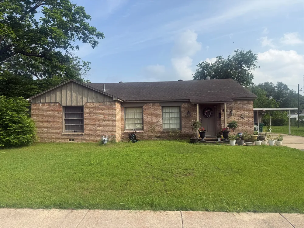 1508 E Texas Avenue Mart, TX 76664