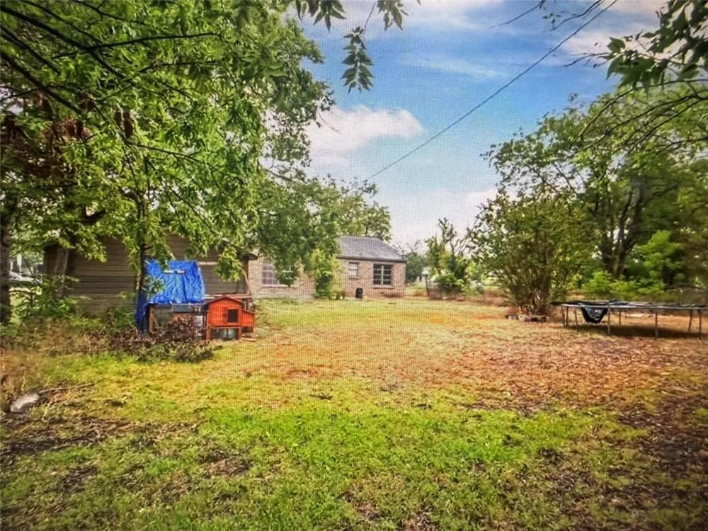 1508 E Texas Avenue Mart, TX 76664