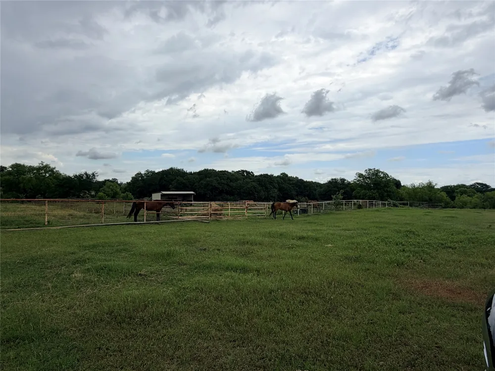 6832 Fm 2931 Aubrey, TX 76227
