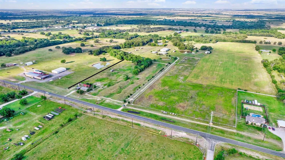 6832 Fm 2931 Aubrey, TX 76227