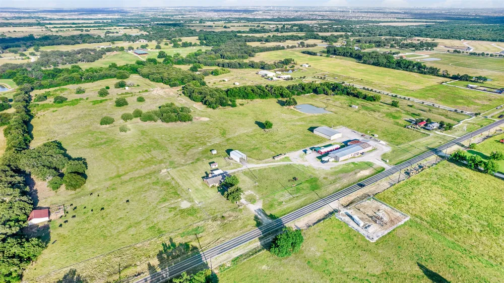 6832 Fm 2931 Aubrey, TX 76227