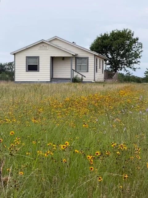 1240 Crooked Road
