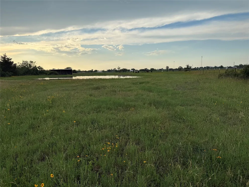 1240 Crooked Road Cat Spring, TX 78933