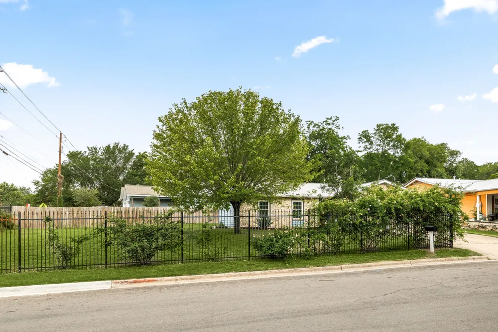 7802 Elderberry Drive Austin, TX 78745