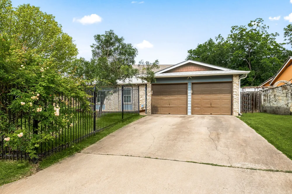 7802 Elderberry Drive Austin, TX 78745
