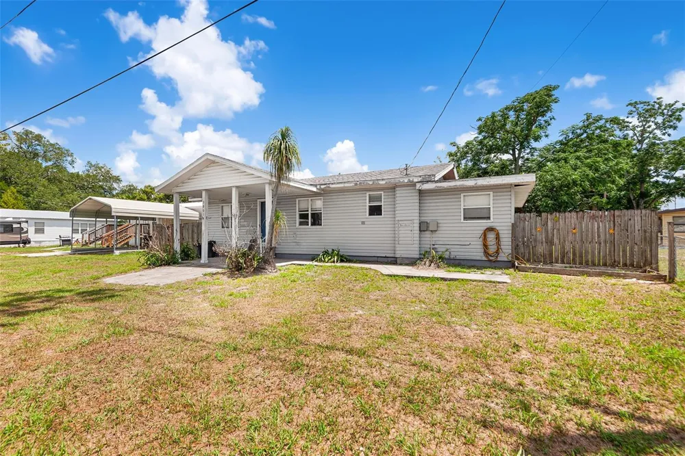 39014 KIRKLAND DRIVE Zephyrhills, FL 33542