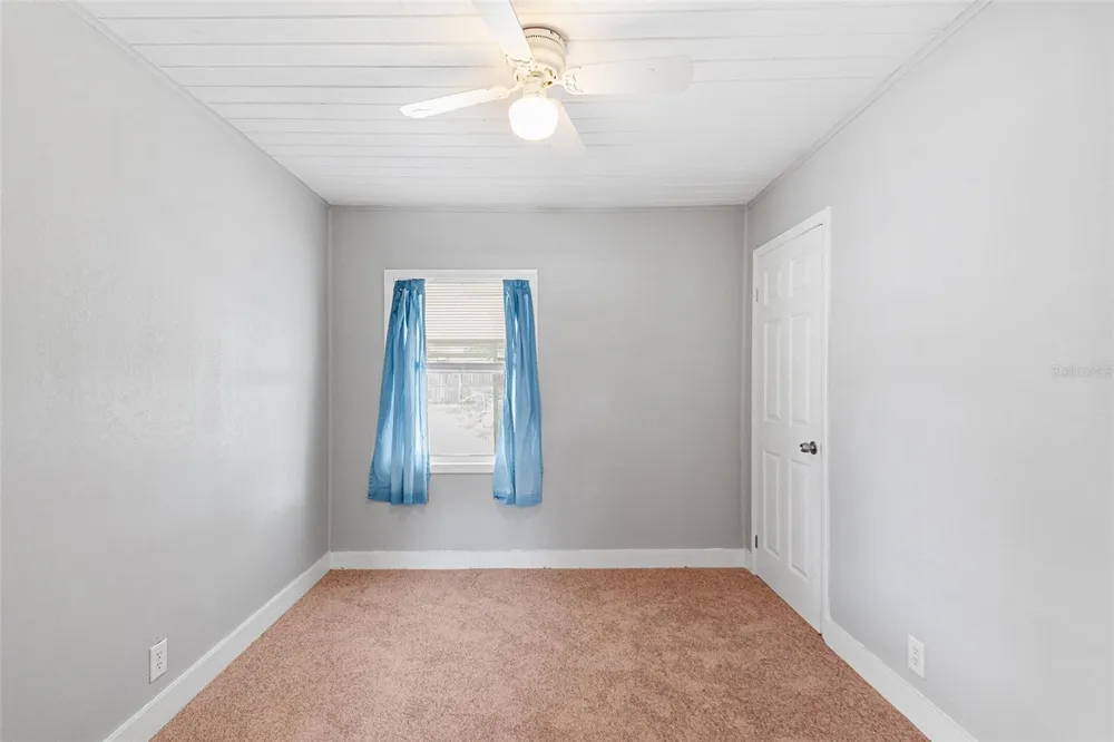 39014 KIRKLAND DRIVE Zephyrhills, FL 33542