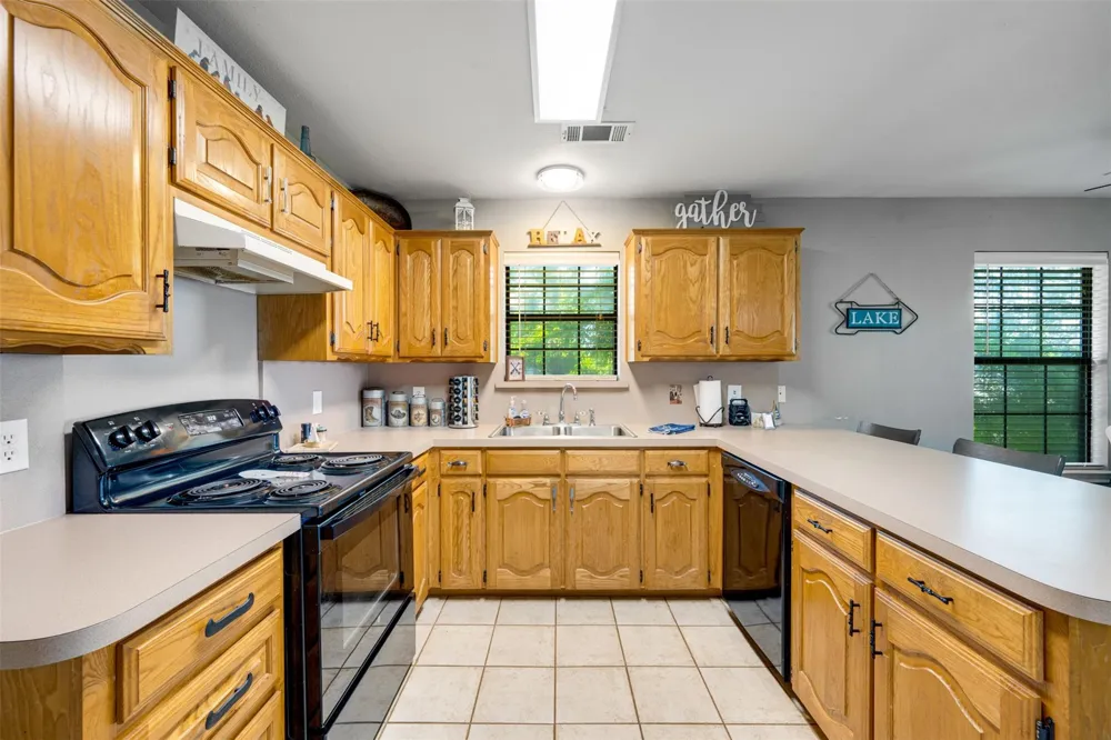 4479 Sunrise Drive Chandler, TX 75758