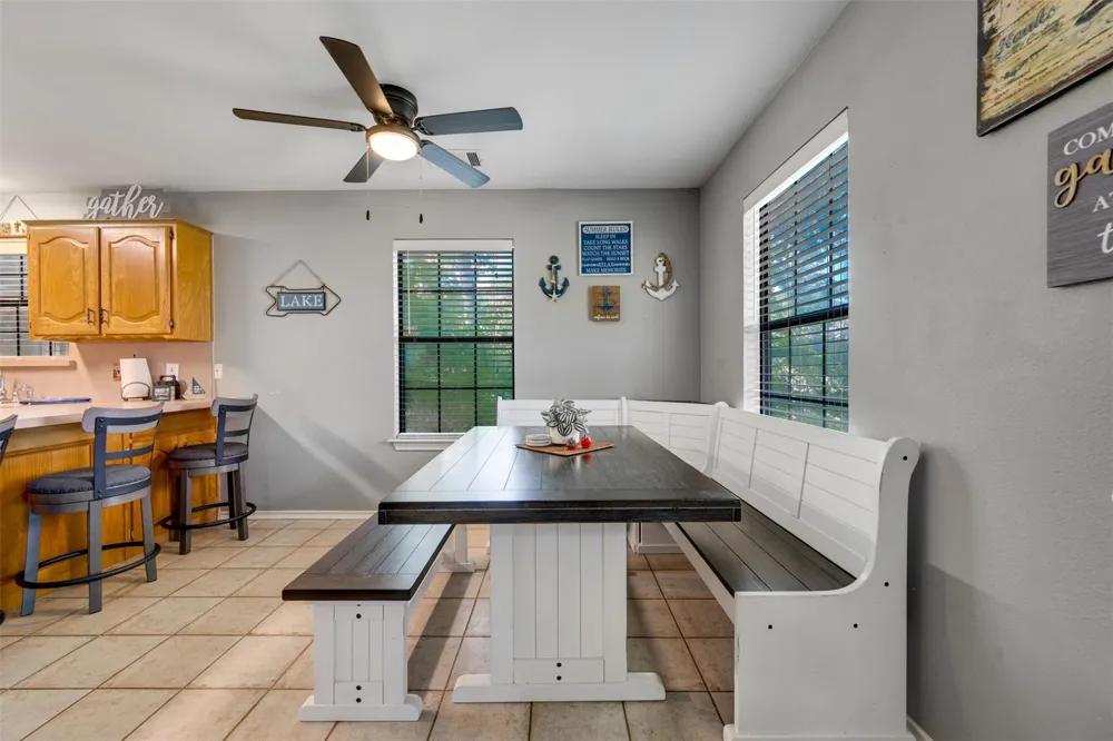 4479 Sunrise Drive Chandler, TX 75758