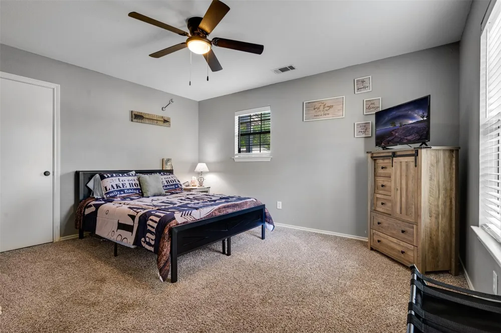 4479 Sunrise Drive Chandler, TX 75758