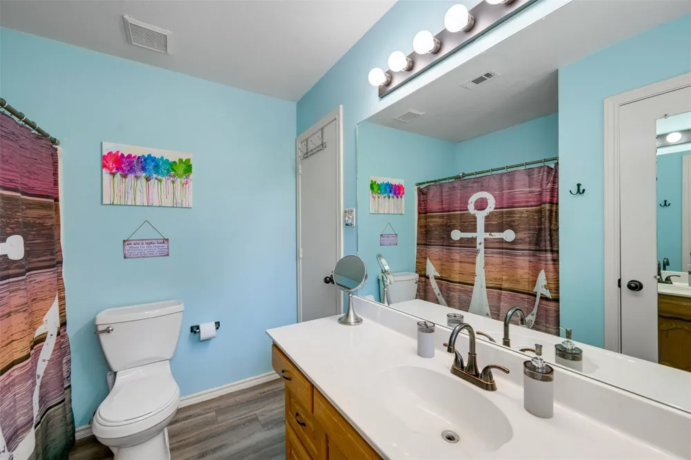 4479 Sunrise Drive Chandler, TX 75758