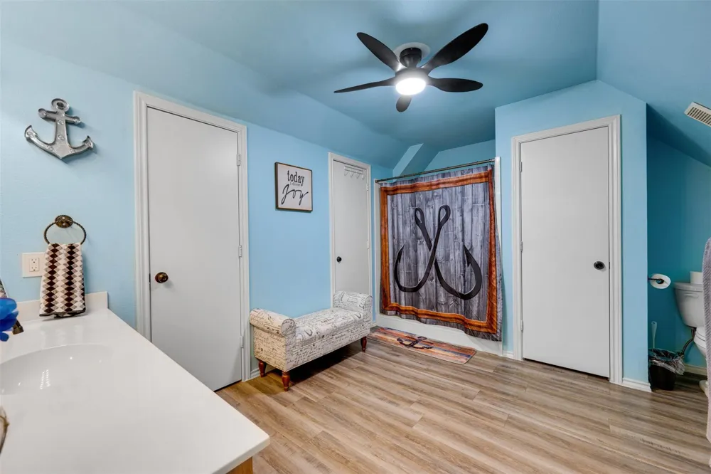4479 Sunrise Drive Chandler, TX 75758