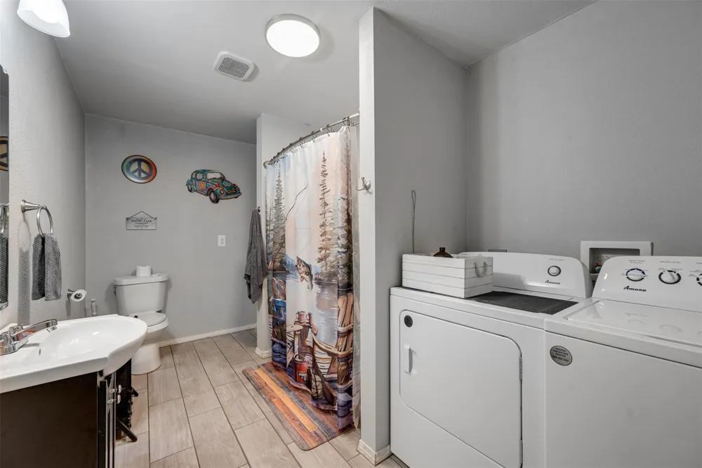 4479 Sunrise Drive Chandler, TX 75758