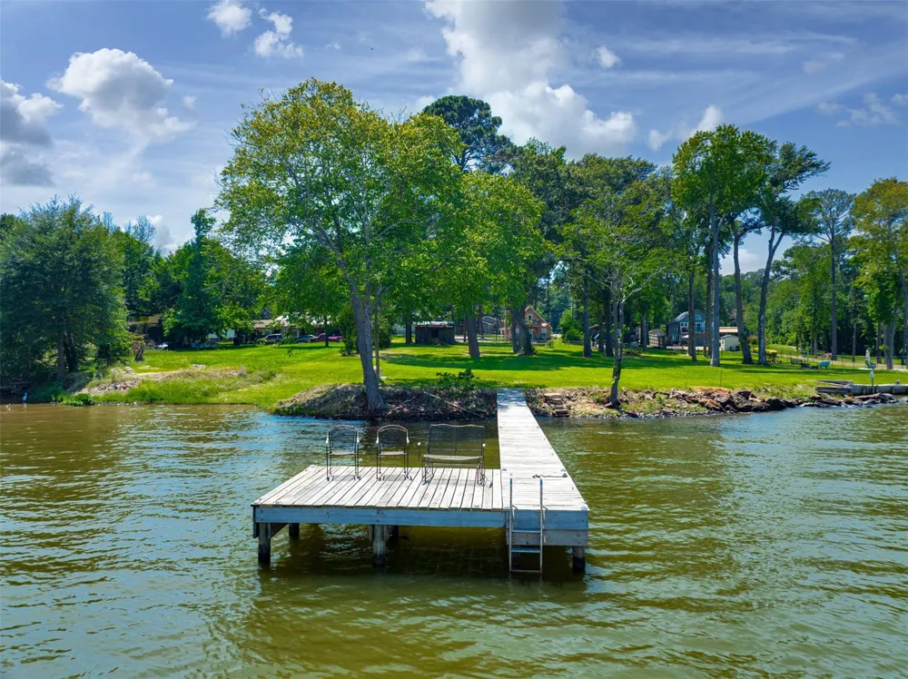 4479 Sunrise Drive Chandler, TX 75758