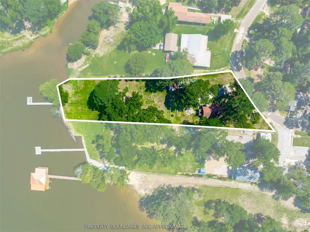 4479 Sunrise Drive Chandler, TX 75758