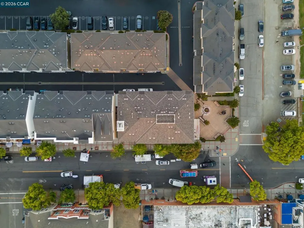 228 1St St Benicia, CA 94510