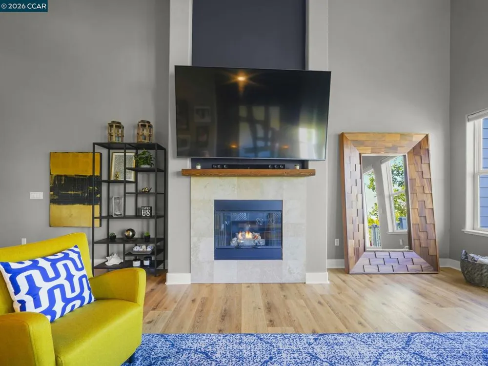 228 1St St Benicia, CA 94510
